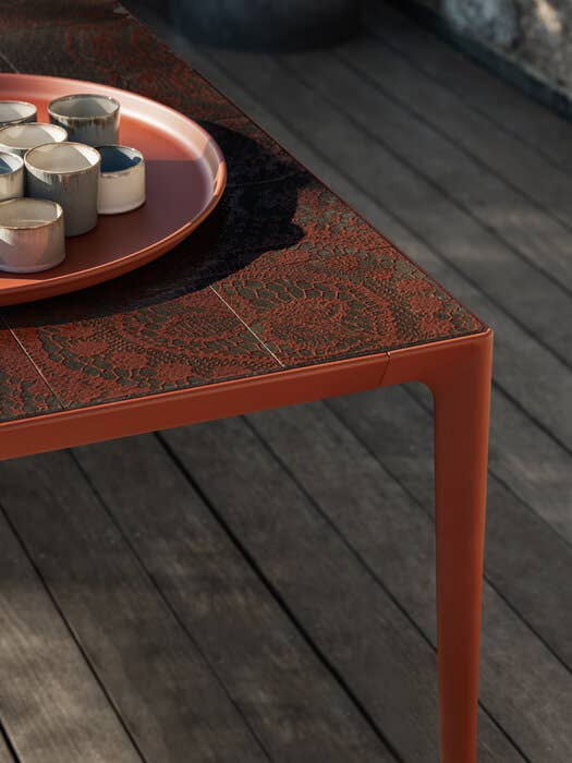 Mirto Outdoor Tables, by Antonio Citterio - B&B Italia Outdoor