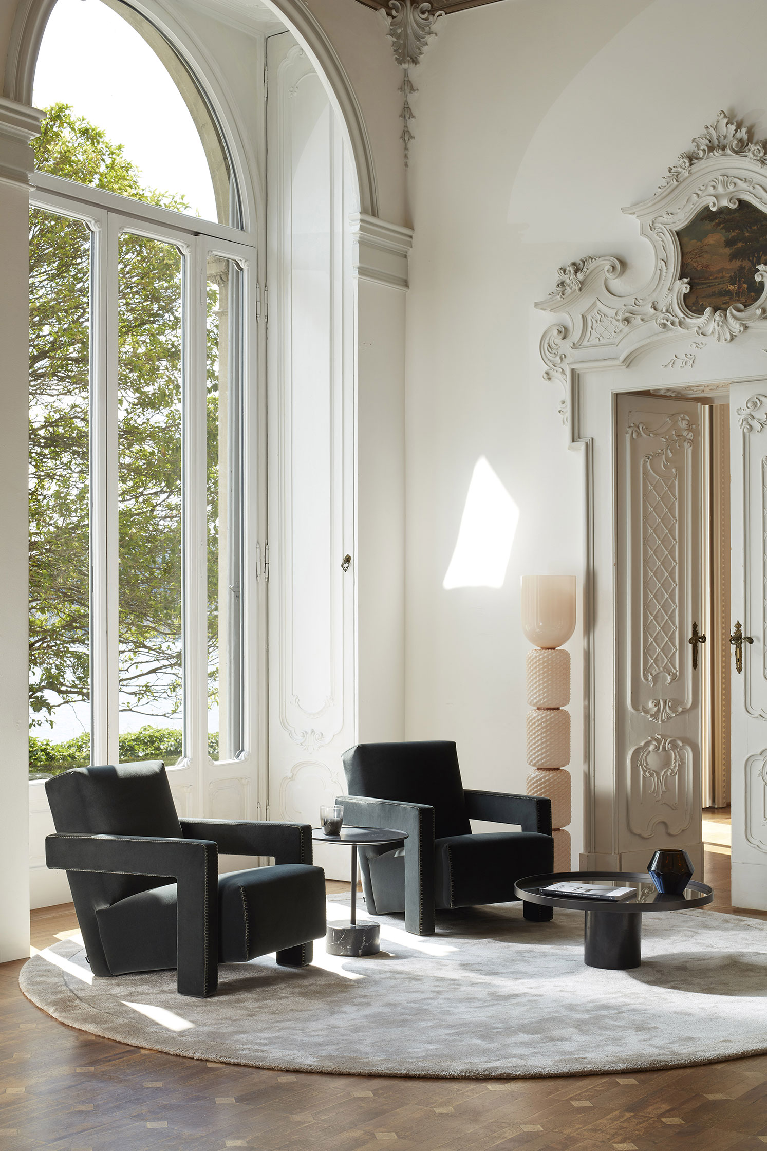 Utrecht Armchair, by Gerrit Thomas Rietveld - Cassina | Matisse