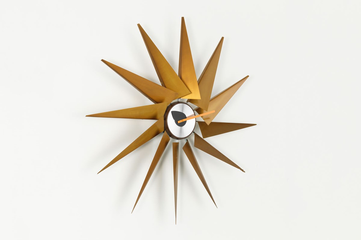 Vitra-George-Nelson-Turbine-Wall-Clock-Matisse-2