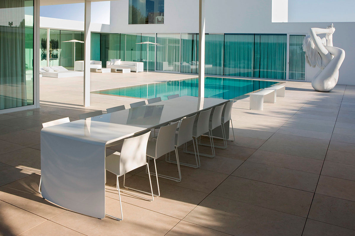 La Grande Table, by Xavier Lust - MDF Italia | Matisse
