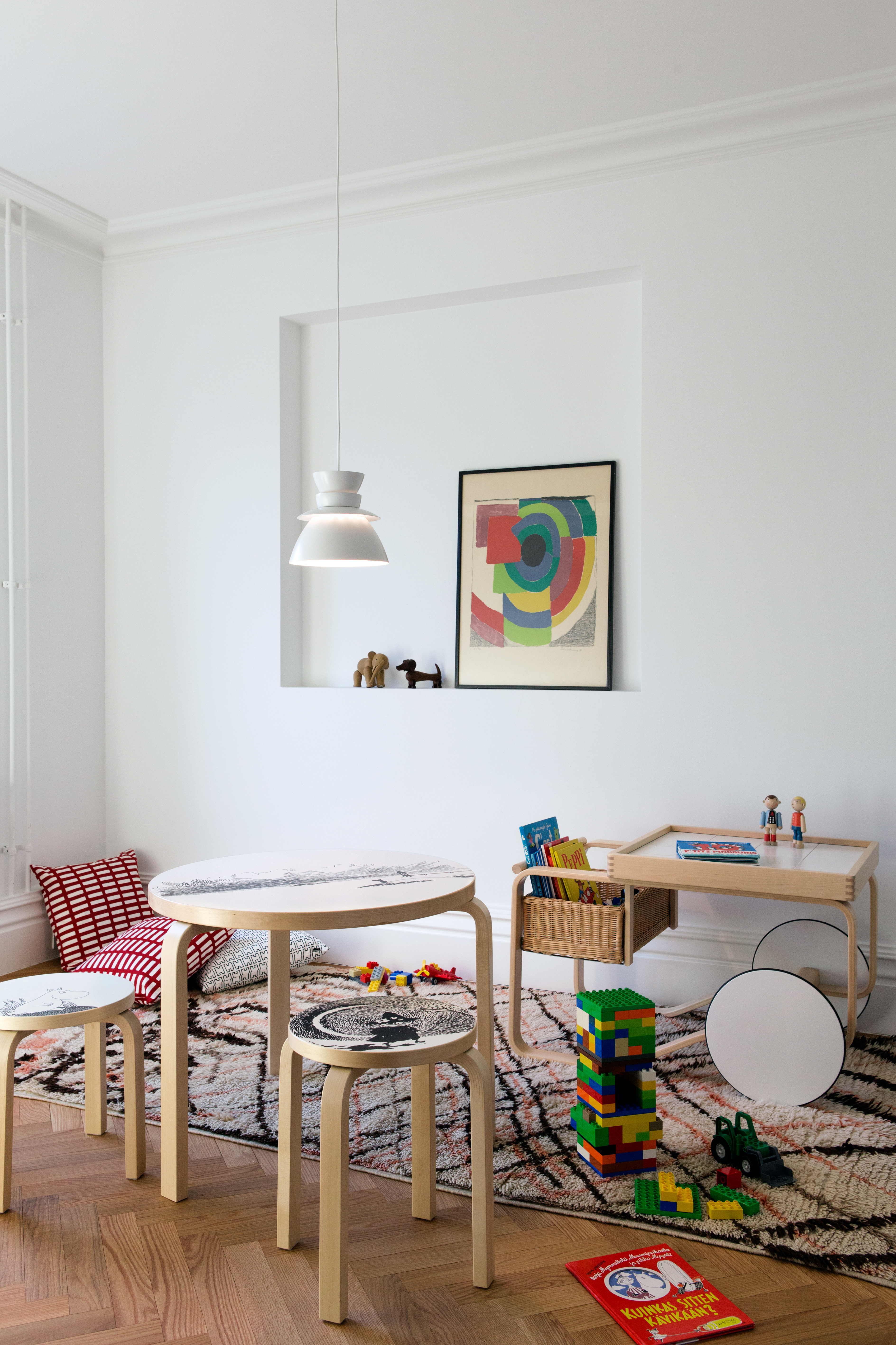 Stool E60, by Alvar Aalto - Artek | Matisse - Interior