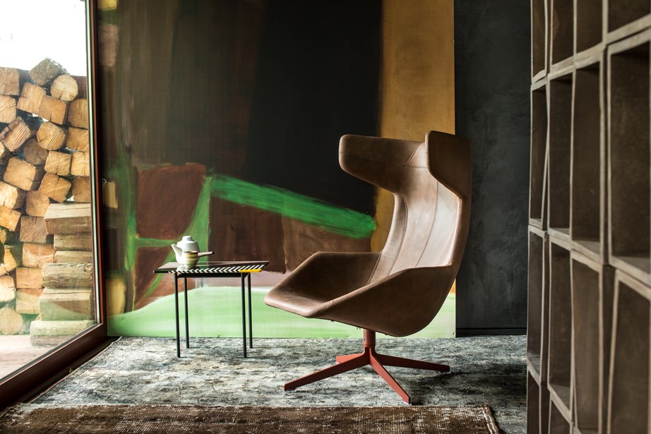 Moroso-Alfredo-Häberli-Take-A-Line-For-A-Walk-Lounge-Chair-Matisse-3