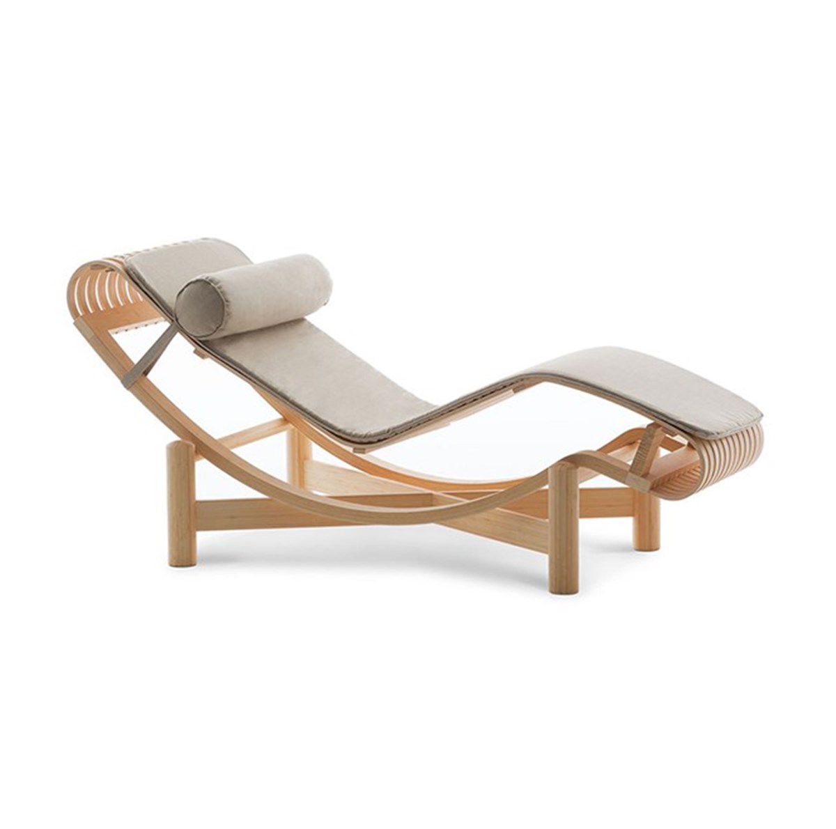 Cassina-Charlotte-Perriand-Tokyo-Chaise-Longue-Outdoor-Matisse-1