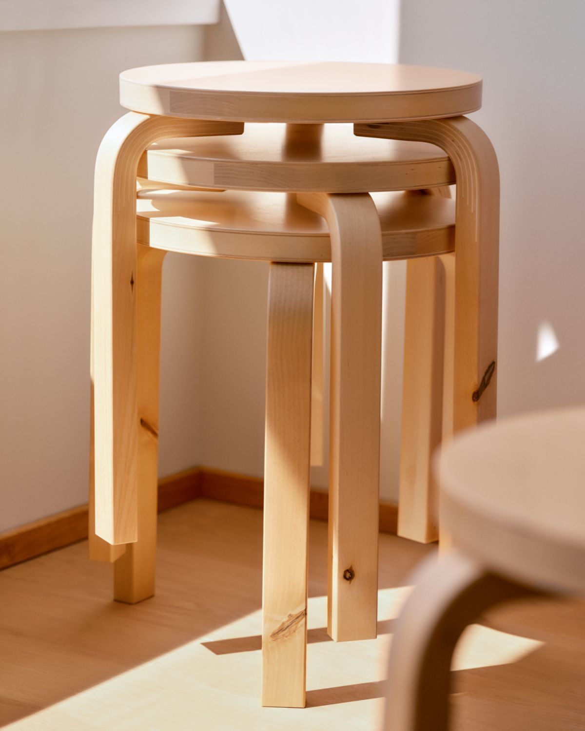 Stool 60 Villi, by Alvar Aalto - Artek | Matisse - Interior