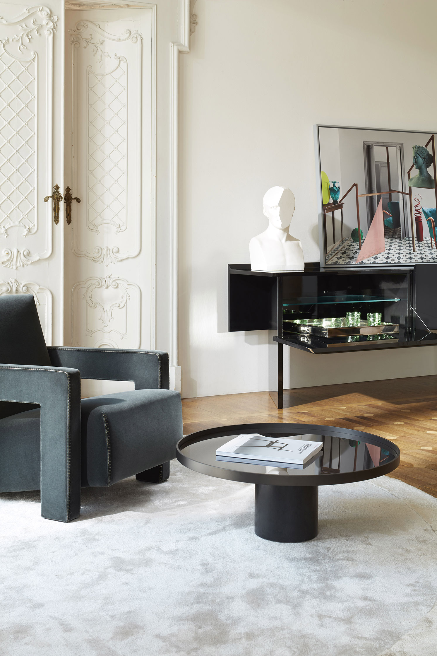 Utrecht Armchair, by Gerrit Thomas Rietveld - Cassina | Matisse
