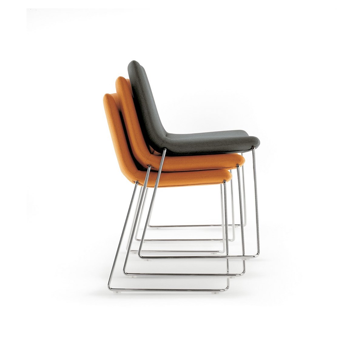 B&B-Italia-Jeffrey-Bernett-Cosmos-Chair-Matisse-3