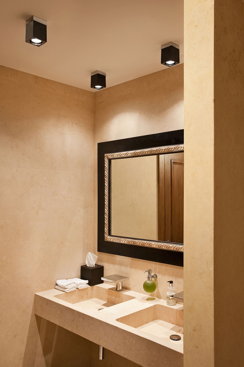 Fabbian-Pamio Design-Cubetto-Ceiling-Lamp-Matisse-2